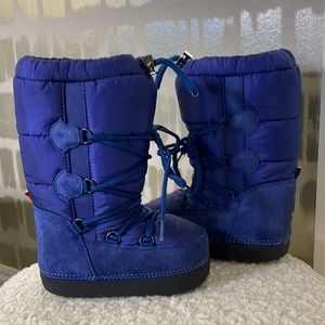 Moncler moon boots for kids.